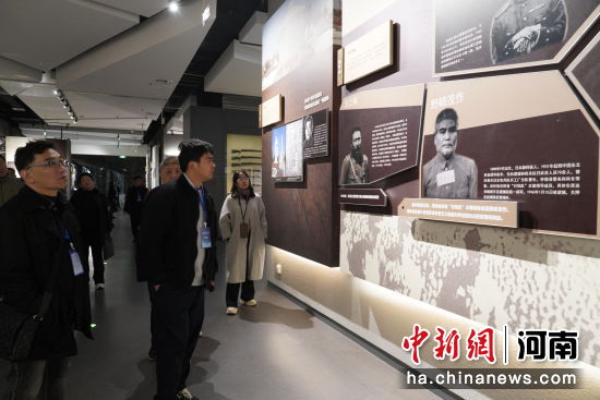 ͼΪɷųԱӢ¼ǰפ