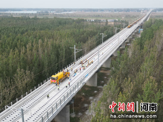 图为施工现场。中铁七局供图 图为施工现场。中铁七局供图