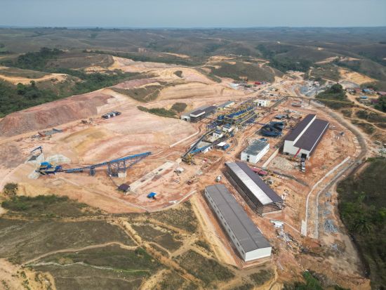 图为项目建设现场。十一化建供图 图为项目建设现场。十一化建供图