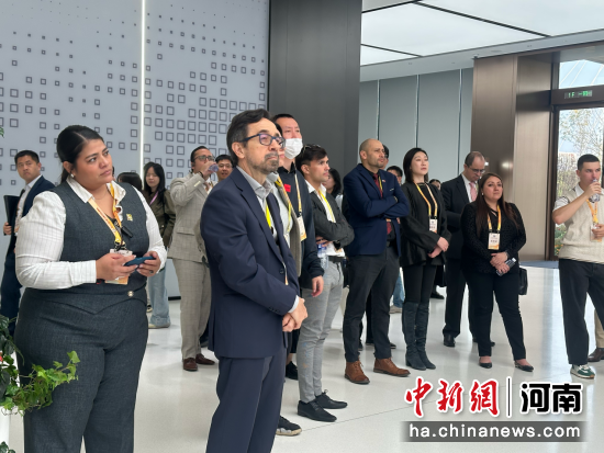 ͼΪ�������̲ι�֣�ݳ��۱��ܲ������ ��