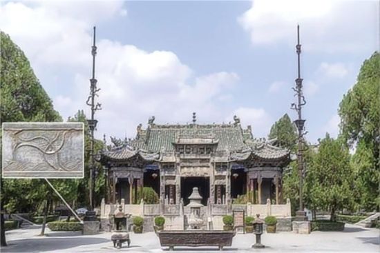 左图为“三鱼共首”图。右图为周口关帝庙内景。 左图为“三鱼共首”图。右图为周口关帝庙内景。