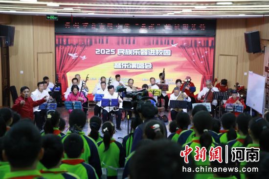 ͼΪ��ֳ���