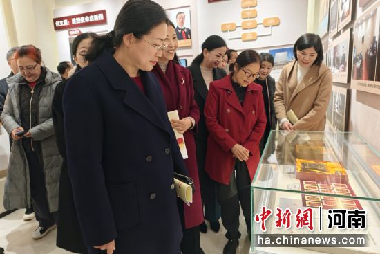 ͼΪ����ίԱ�ι�ͥʷ�ݡ��������Ժ����Ѳ�ط�ͥ��ͼ