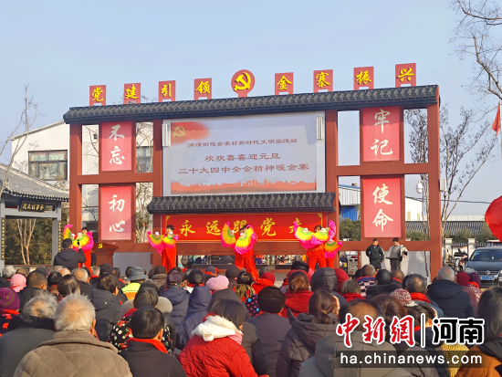 图为活动现场。 图为活动现场。