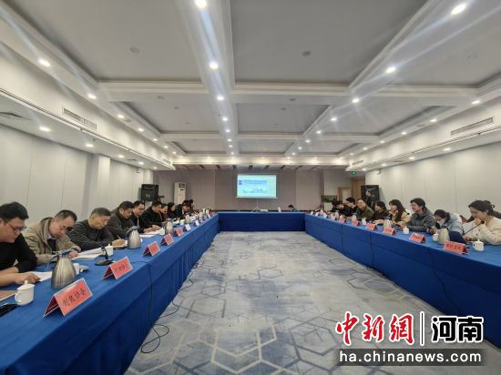 图为座谈会现场。刘鹏 摄 图为座谈会现场。刘鹏 摄