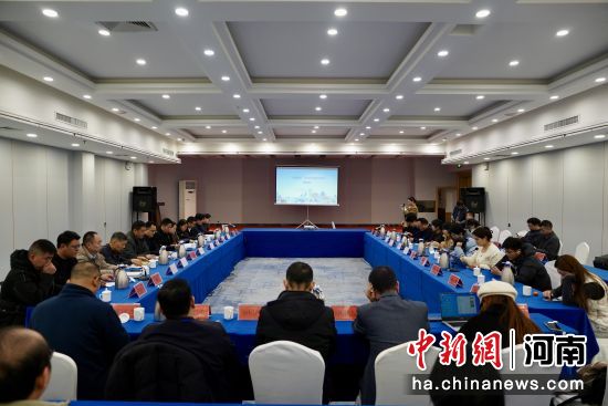 图为座谈会现场。赵梦阳 摄 图为座谈会现场。赵梦阳 摄