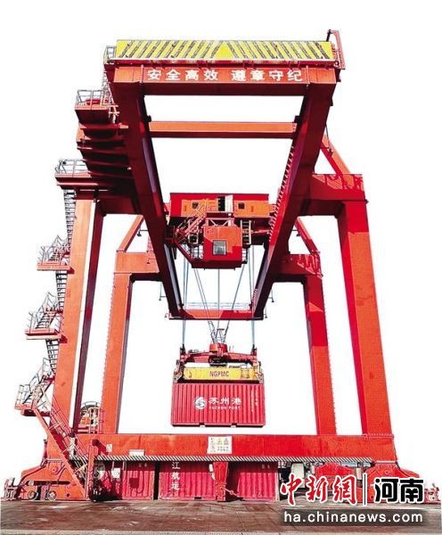 ͼΪ���ŵ���ת��ͣ��