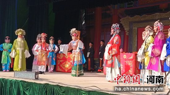 ͼΪ�ݳ��ֳ���