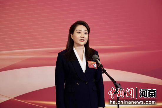 ͼΪ�����˴�����Ѵϴ��ڡ�ίԱͨ�����Ϸ��ԡ����໪ ��