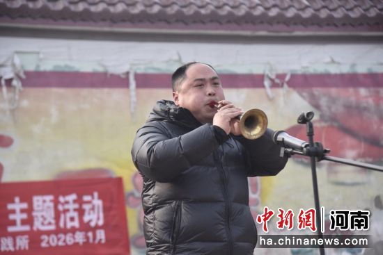 ͼΪ��Ŀ�ݳ��ֳ���