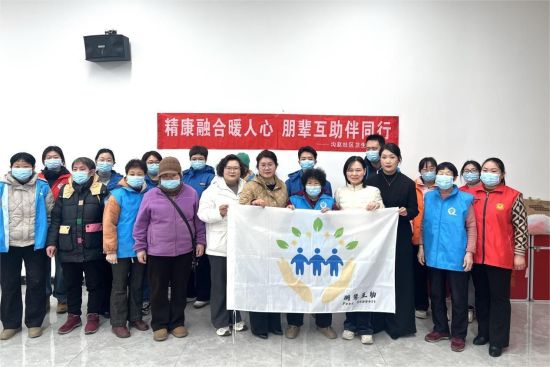 ͼΪ��ֳ������췽��ͼ