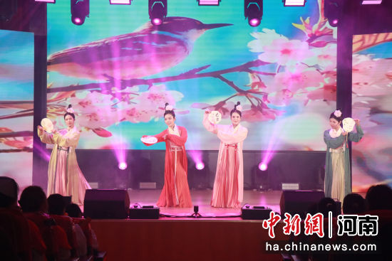 ͼΪ��ֳ���