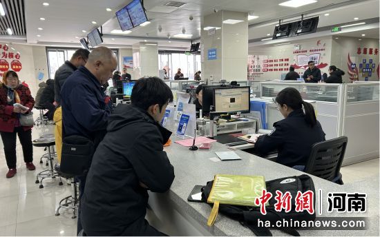 ͼΪ������ԱΪȺ���������ҵ������� ��