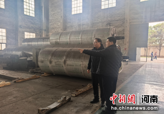 图为调研现场。刘胜利 摄 图为调研现场。刘胜利 摄