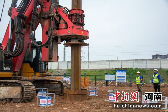图为施工现场。中铁七局供图 图为施工现场。中铁七局供图