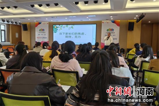 图为活动现场。郑州市总工会供图 图为活动现场。郑州市总工会供图