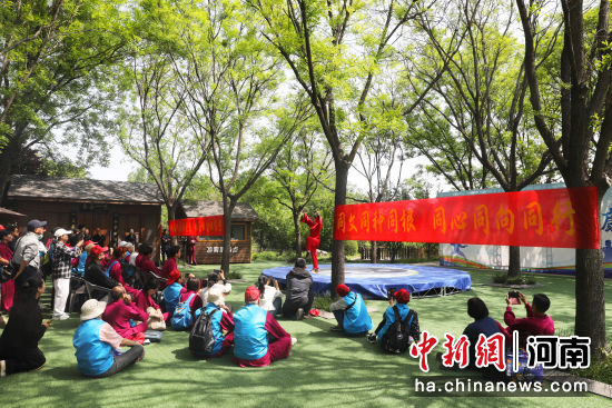 图为展演现场。 图为展演现场。