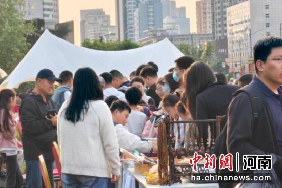 图为活动现场。郑州市文化广电和旅游局供图 图为活动现场。郑州市文化广电和旅游局供图