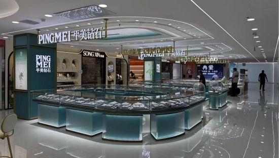 图为平美钻石展区。 图为平美钻石展区。