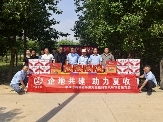 图为活动现场。 图为活动现场。