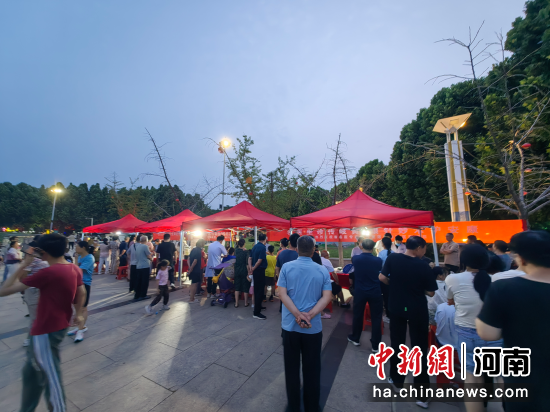 图为活动现场。 图为活动现场。