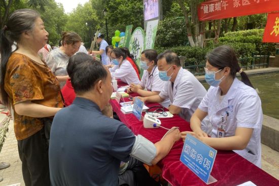 图为活动现场。 图为活动现场。
