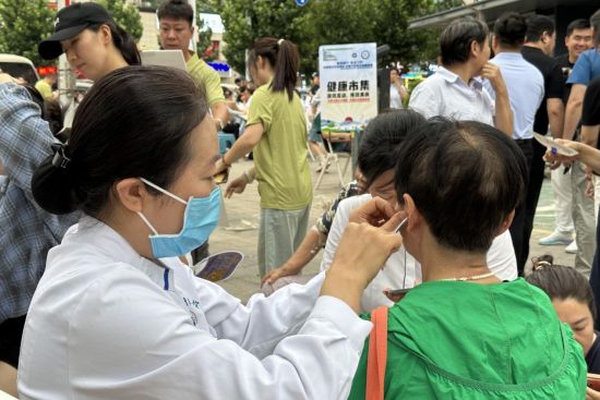 图为活动现场。 图为活动现场。