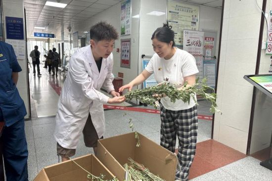 图为活动现场。 图为活动现场。