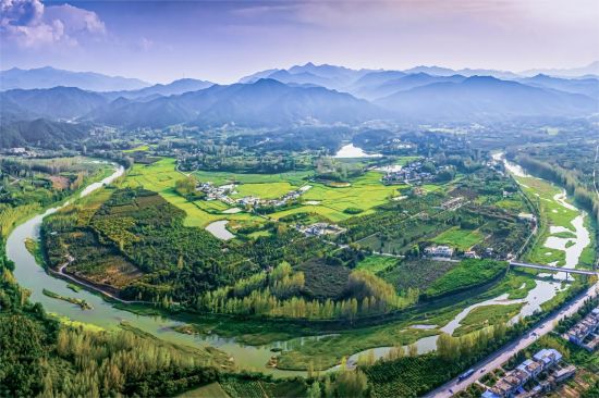 图为山水徐寨。桐柏县委宣传部供图 图为山水徐寨。桐柏县委宣传部供图