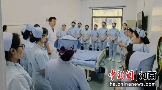 图为培训现场。 图为培训现场。