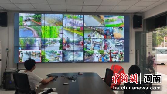 图为新野县级总控平台实时监控汛情。 图为新野县级总控平台实时监控汛情。
