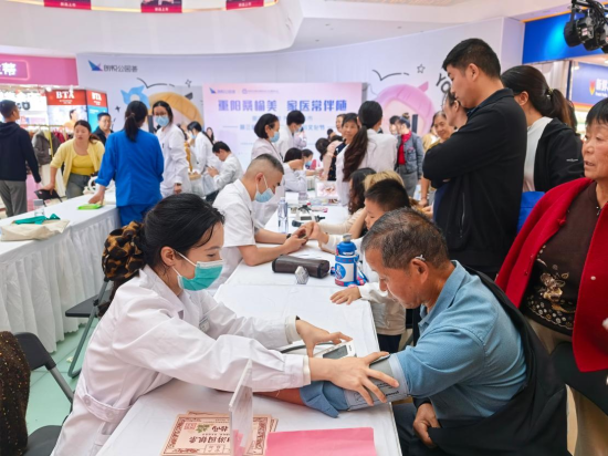 图为活动现场。 图为活动现场。