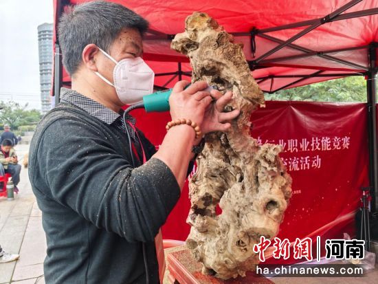 ͼΪ��ѧ���ھ����ֳ�����������Ʒ��