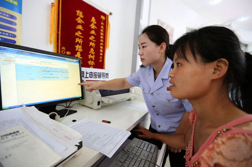 安阳高新区国税局贴心辅导一对一(组图)