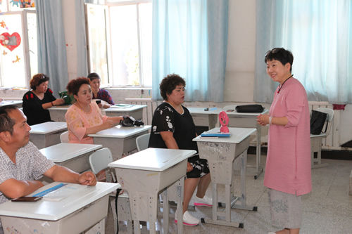 中原名师赴新疆哈密讲学受赞扬 - 河南教育