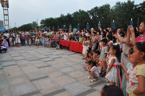 郑州长兴路街道办事处举办迎建党95周年暨百