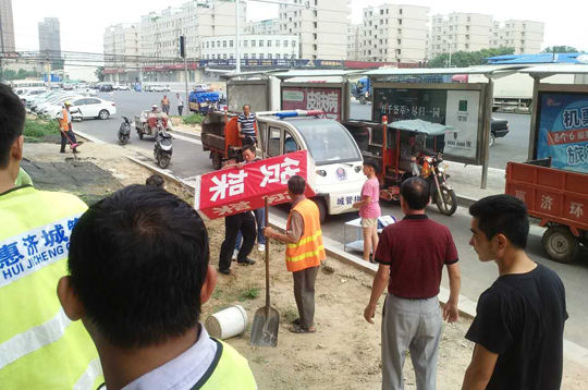 郑州长兴路街道办事处大力推进乱点治理