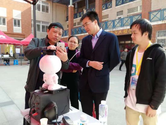 郑州大学物理工程学院举办第二届科普开放日活