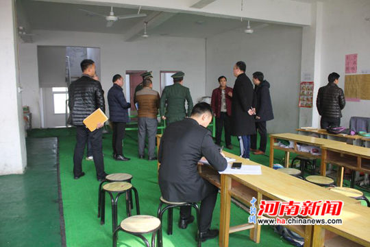 河南南阳严厉整治教师有偿办班补课