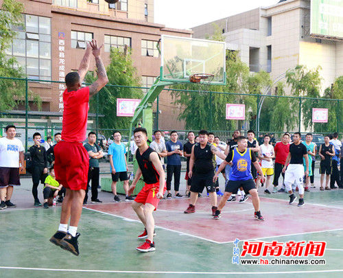 2019中国·西峡欧美国际职业篮球首站赛激情