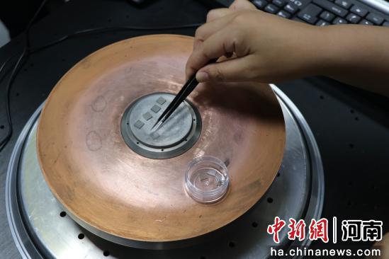 �ӡ��֡���ʯ���ܺ��ϳ�Ӳ���ϲ�ҵ���������ٶ�