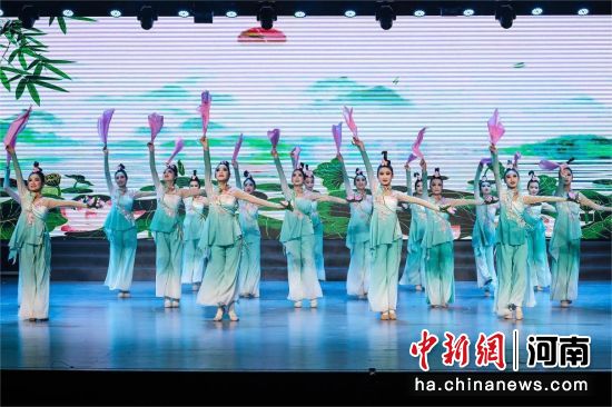 ͼΪ�ݳ��ֳ���