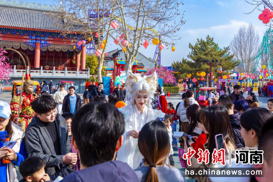 ͼΪ����NPC�����ο͡�