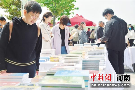 ͼΪ�����ڻ�ֳ����õ���̯��ѡ�顣������ ��